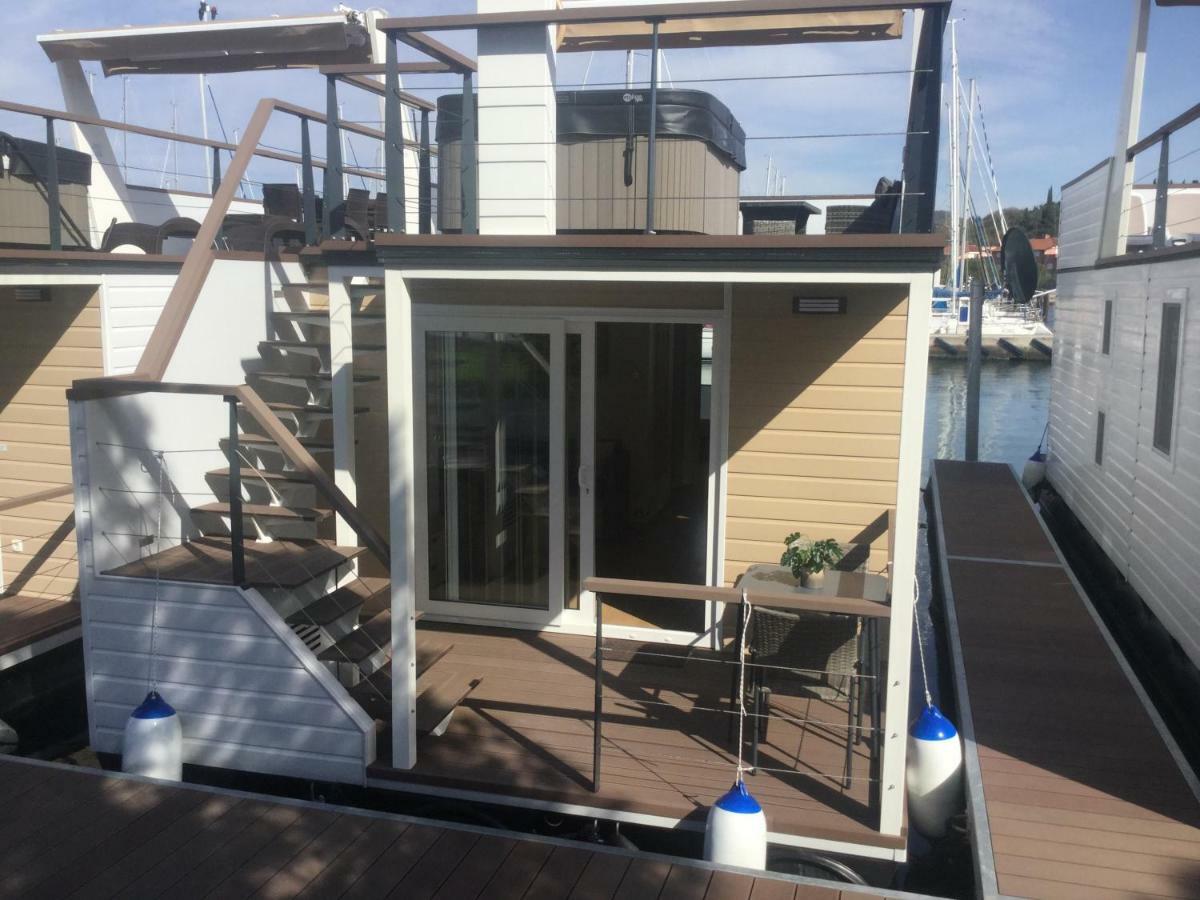 Apartament Floating Sea House Shark 1 Lucija Zewnętrze zdjęcie